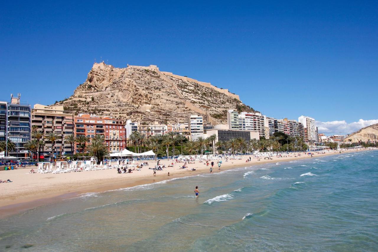 アリカンテPlaza Carmen A 500M De Playa Historic Centreアパートメント エクステリア 写真